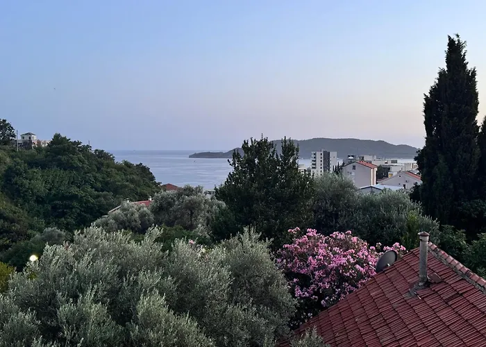 Villa M